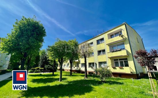 Mieszkanie na  sprzedaż Jaworzyna Śląska - Mieszkanie 3 pokojowe do remontu.